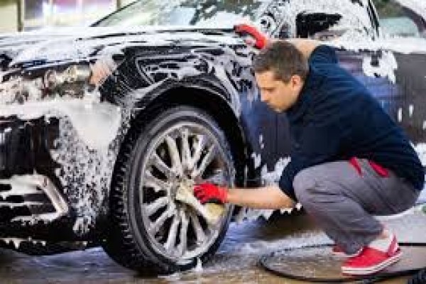چگونه می توانید لاستیک یا تایر خودرو را حرفه ای بشویید
